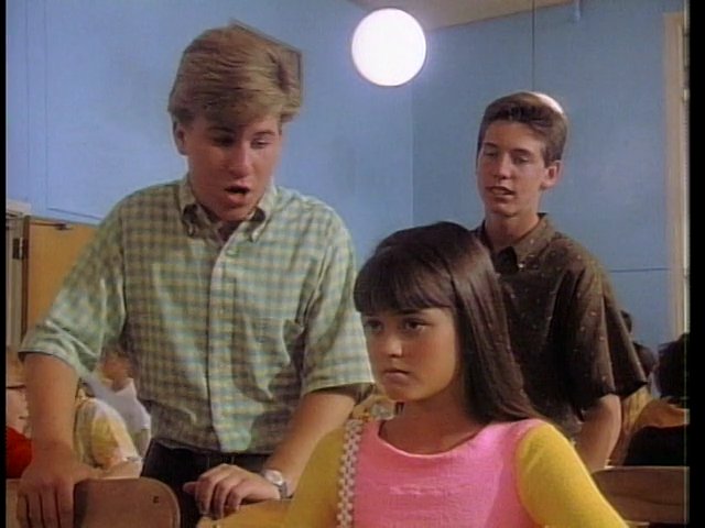 1x01-00142.jpg 1x01-00142.jpg