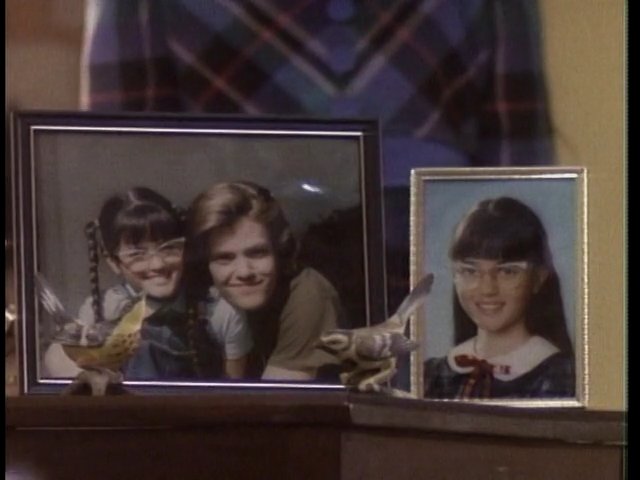 1x02-00028.jpg 1x02-00028.jpg